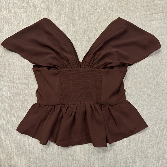 NWOT Express Chocolate Brown Sweetheart Neckline Peplum Flutter Sleeve Crop Top - Picture 7 of 9